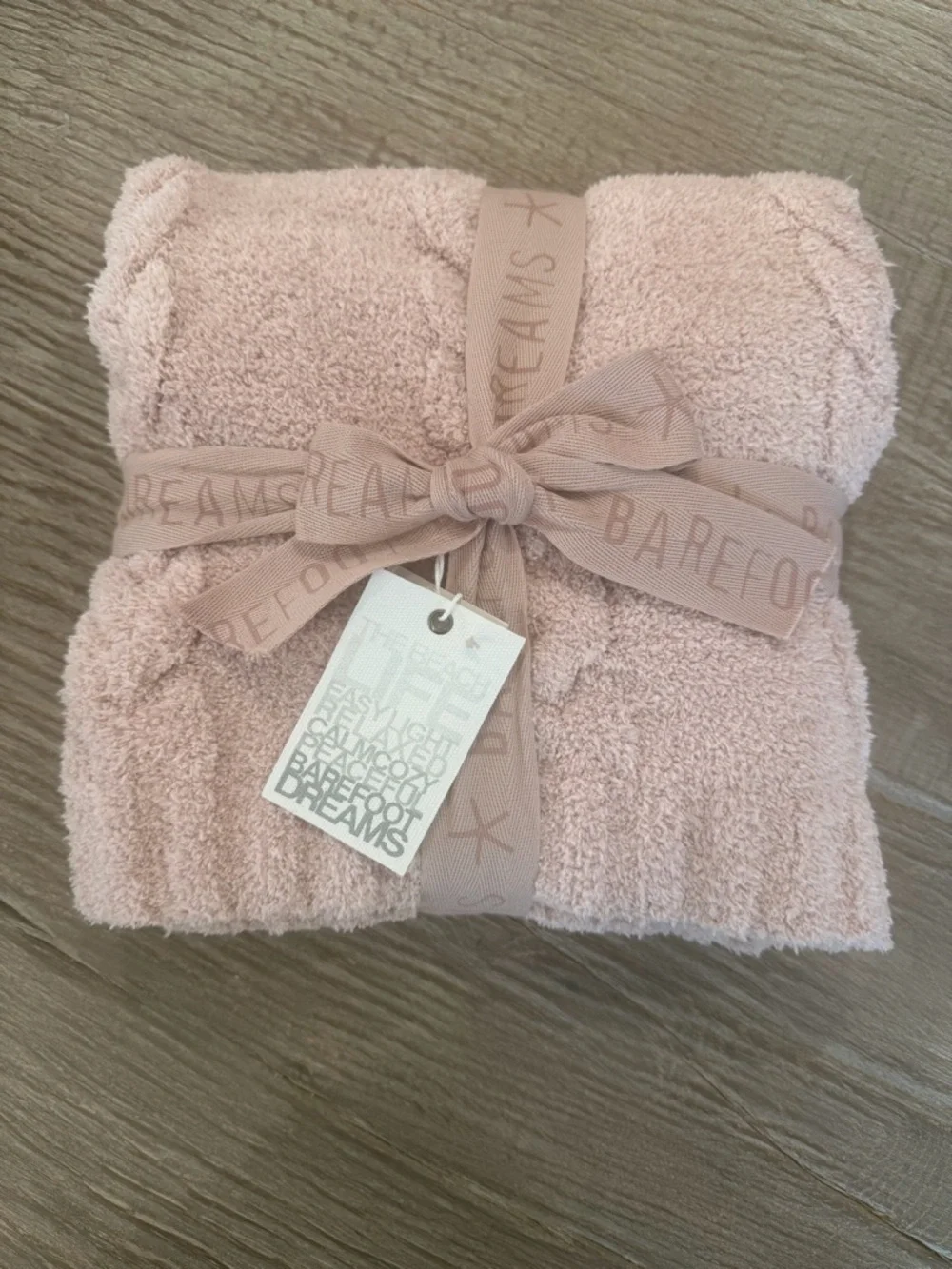 Barefoot Dreams Cable Baby Receiving blanket- Light Blush - Picture 2 of 5